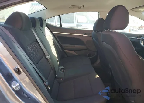 2019 Hyundai Elantra Sel z USA, uszkodzony, nr VIN 5NPD84LF3KH483622